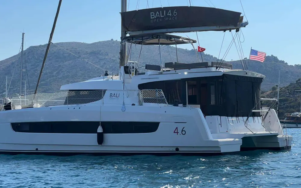 slider 1 Bali Catamarans Bali 4.6