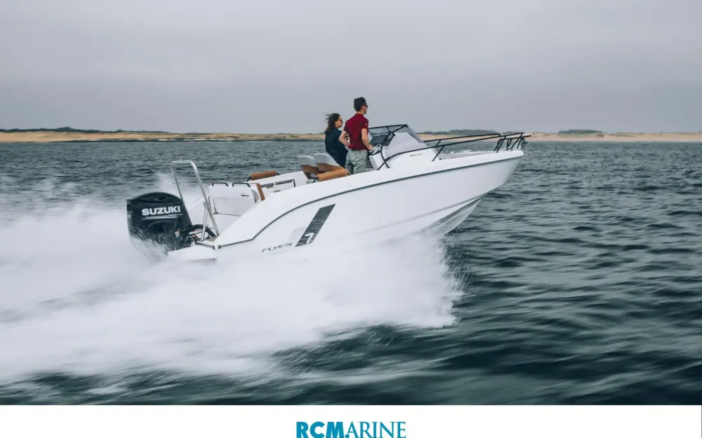 slider 0 Beneteau Flyer 7 SUNdeck