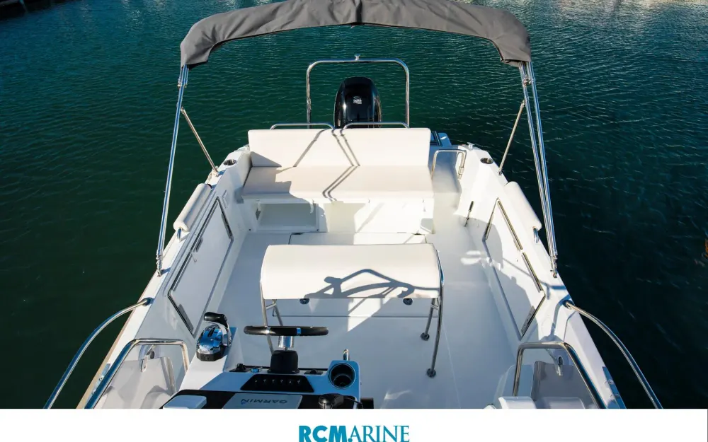 slider 2 Beneteau Flyer 7 SUNdeck