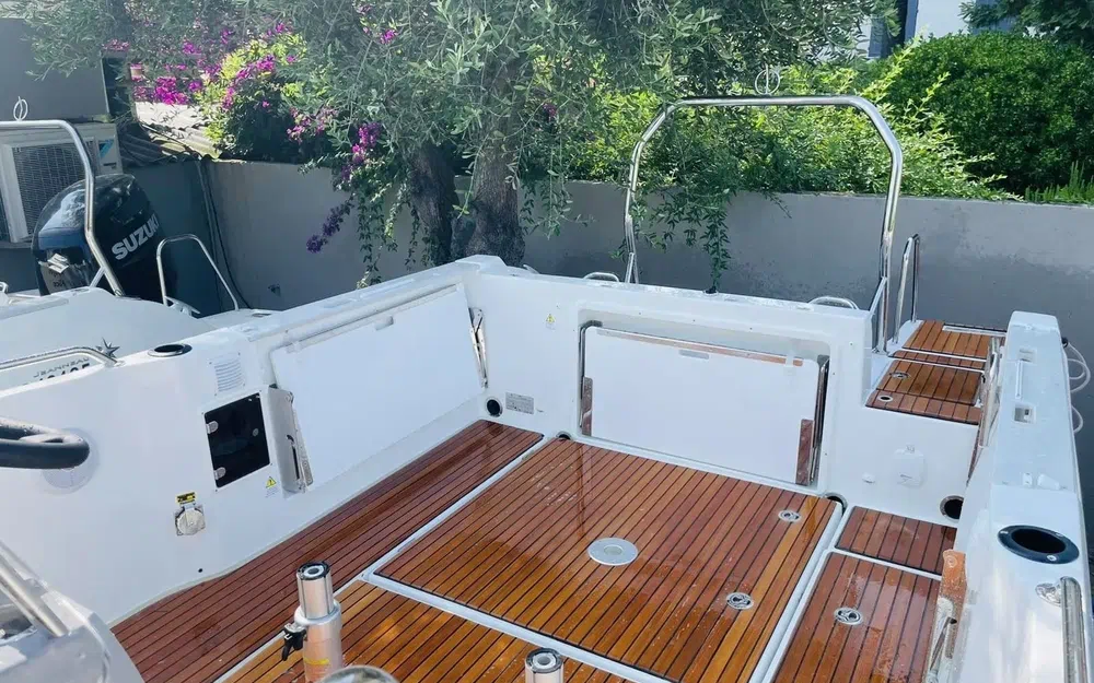 slider 5 Jeanneau Cap Camarat 7.5 CC