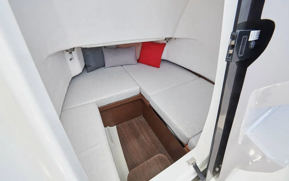 slider 6 Jeanneau Cap Camarat 7.5 CC