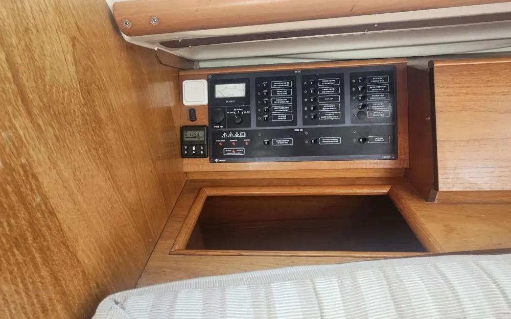 slider 12 Jeanneau Sun Odyssey 40 DS