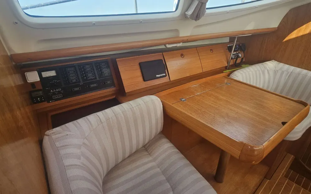 slider 13 Jeanneau Sun Odyssey 40 DS