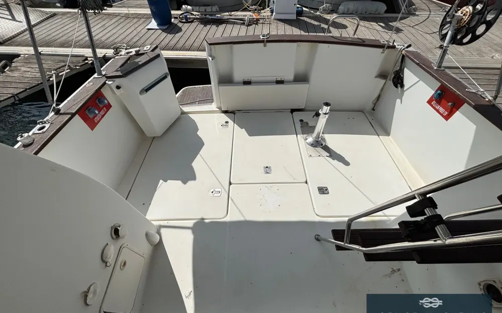 slider 21 Beneteau Antares 10.80