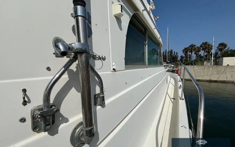 slider 23 Beneteau Antares 10.80