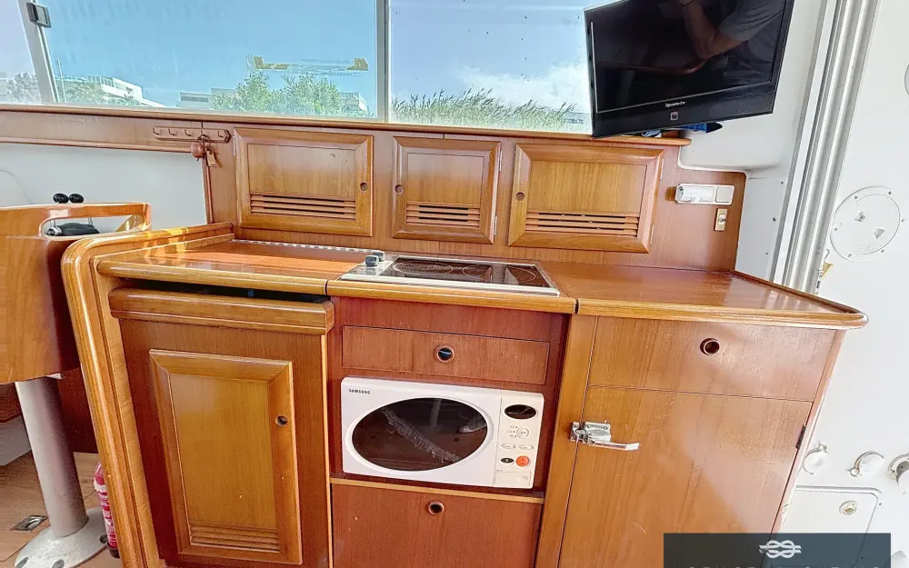 slider 6 Beneteau Antares 10.80