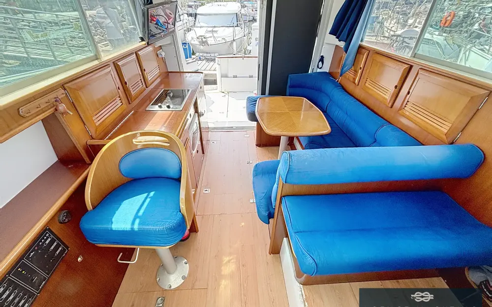 slider 7 Beneteau Antares 10.80