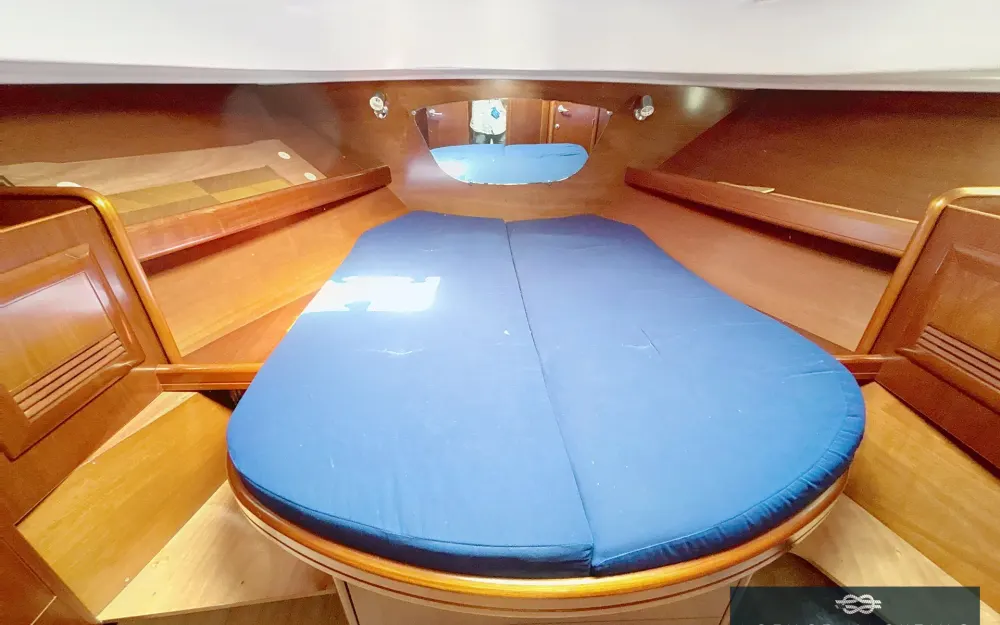 slider 8 Beneteau Antares 10.80