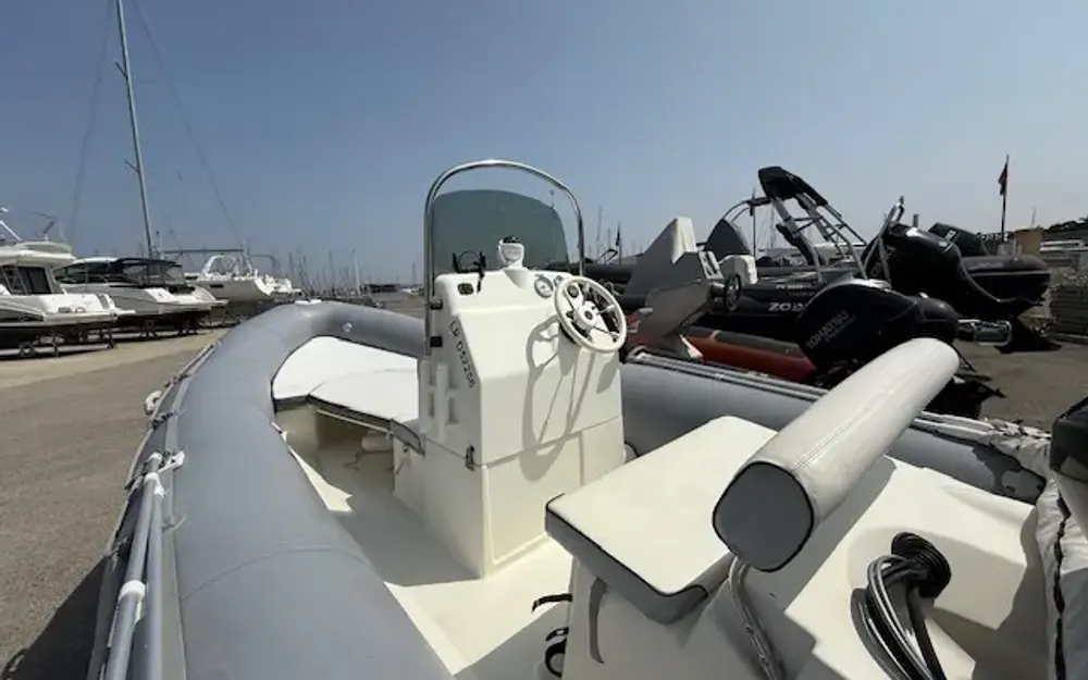 slider 3 Bombard Explorer 550SB