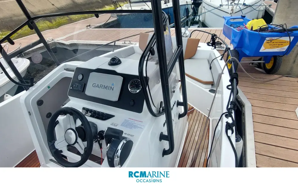 slider 1 Beneteau Flyer 7 SPACEdeck