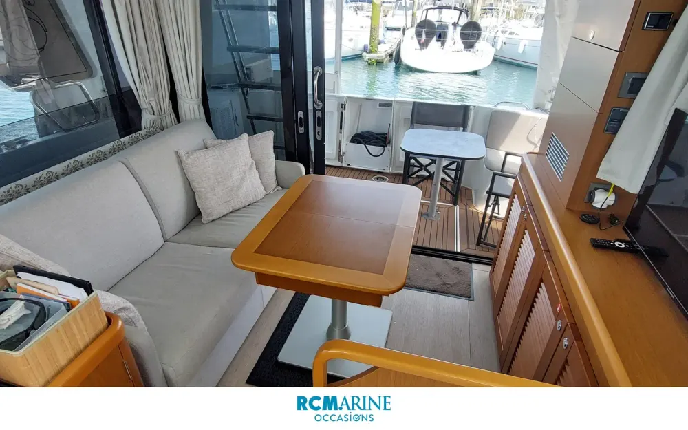 slider 10 Beneteau Swift Trawler 35