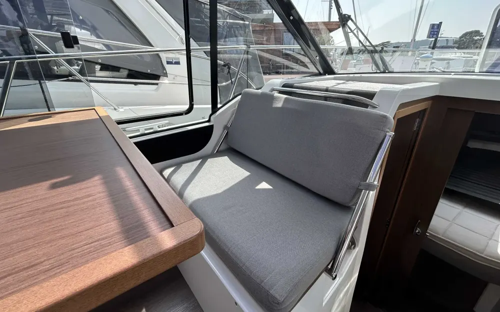 slider 12 Jeanneau Merry Fisher 895