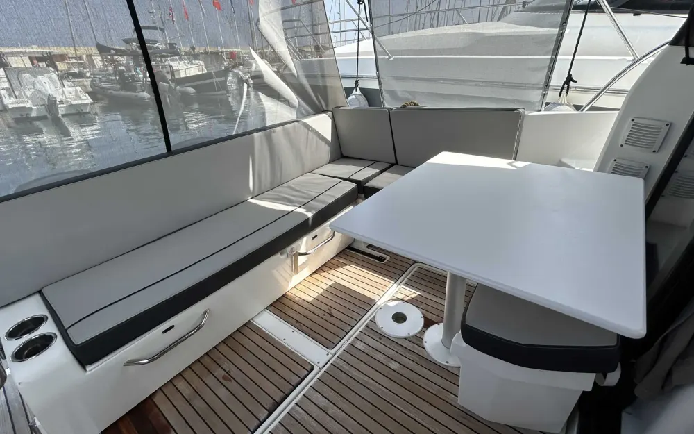 slider 17 Jeanneau Merry Fisher 895