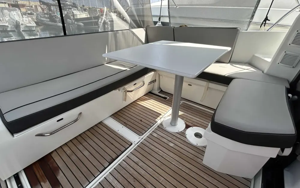 slider 3 Jeanneau Merry Fisher 895