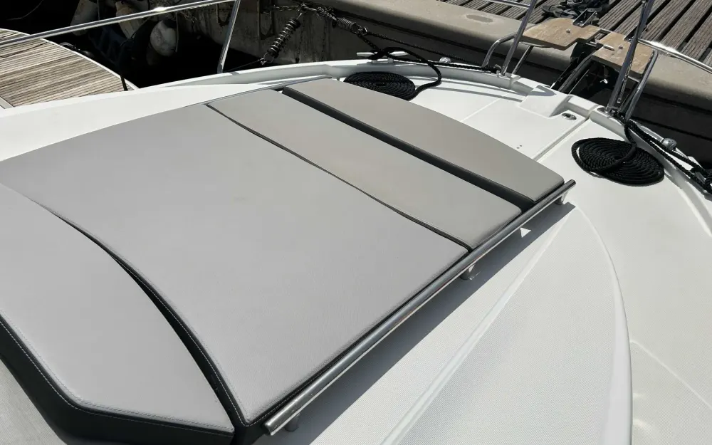 slider 7 Jeanneau Merry Fisher 895