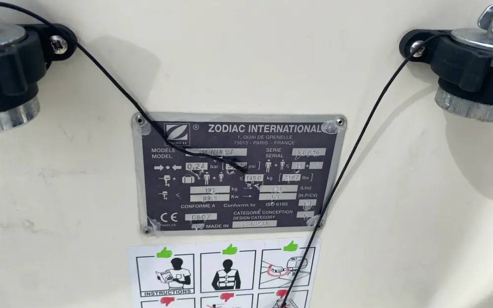 slider 8 Zodiac Pro Open 550 Neo