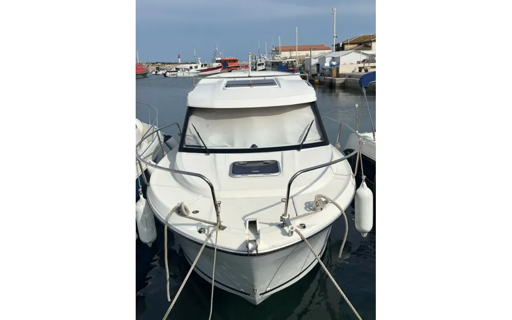 slider 0 Jeanneau MERRY FISHER 695 CR