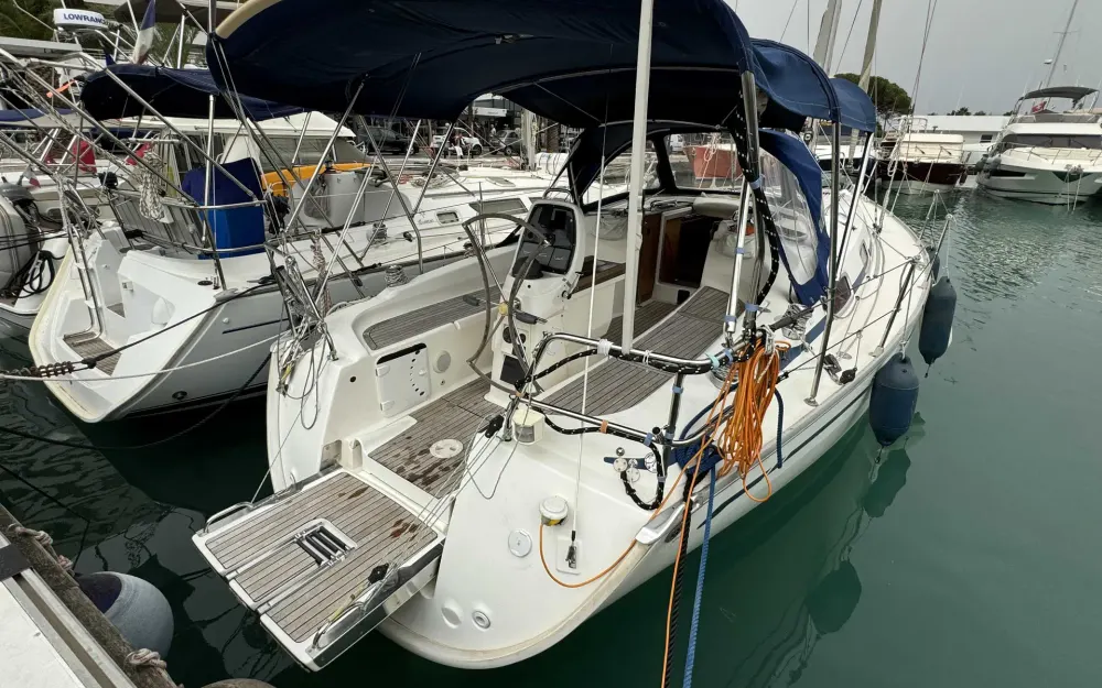 slider 1 Bavaria Cruiser 34