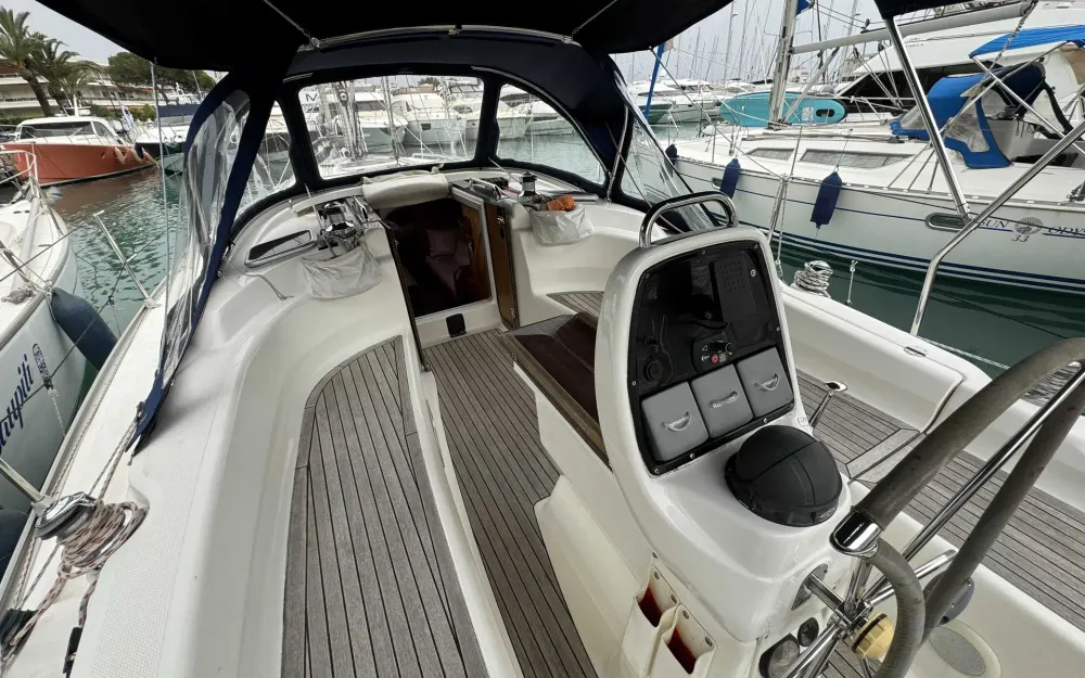 slider 4 Bavaria Cruiser 34