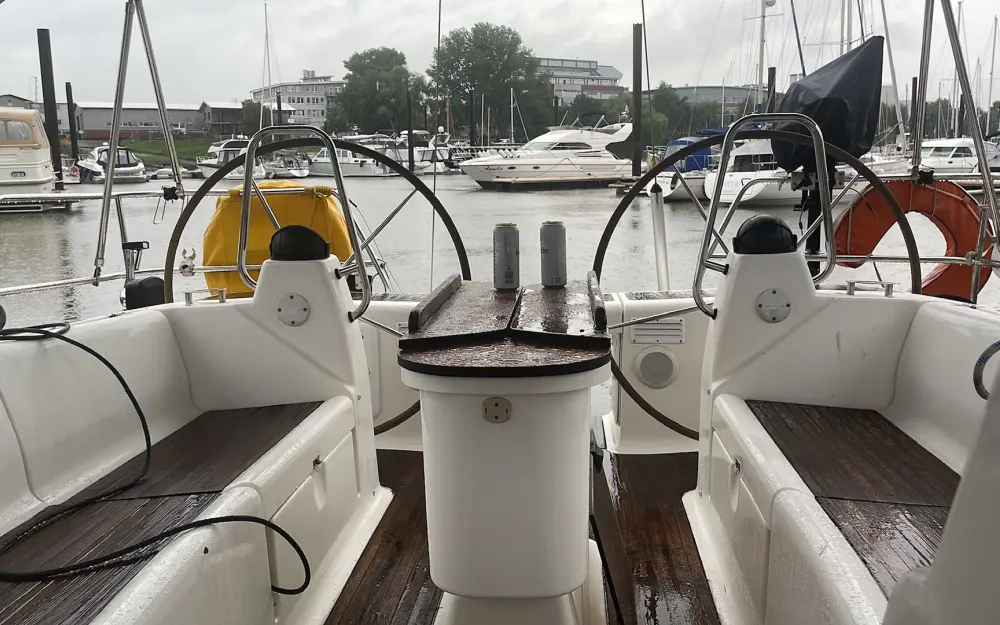 slider 12 Bavaria Cruiser 46