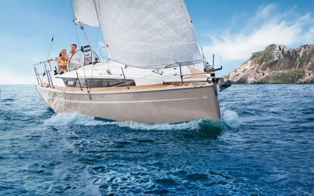 slider 0 Bavaria Cruiser 34