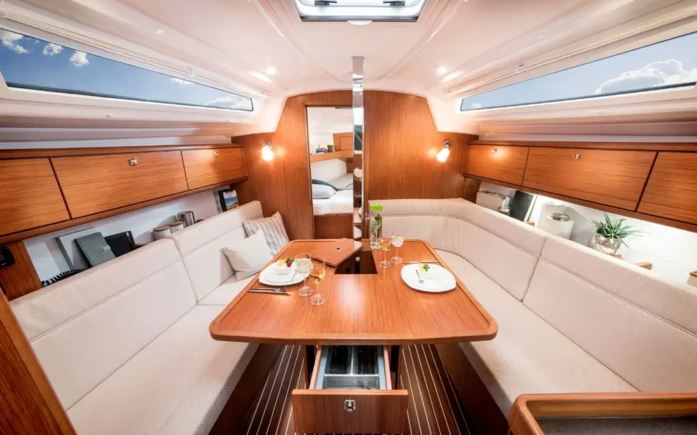 slider 12 Bavaria Cruiser 34