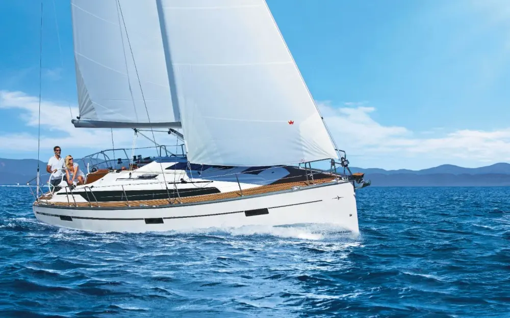 slider 0 Bavaria Cruiser 37