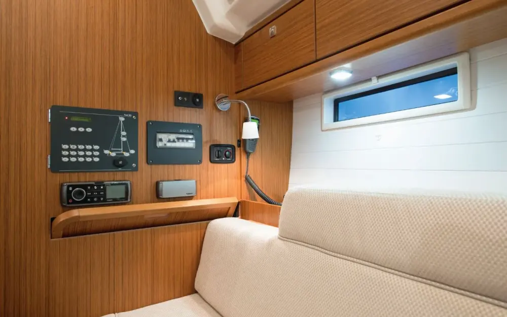 slider 17 Bavaria Cruiser 37