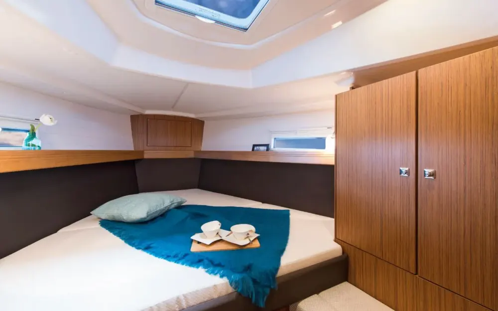 slider 18 Bavaria Cruiser 37