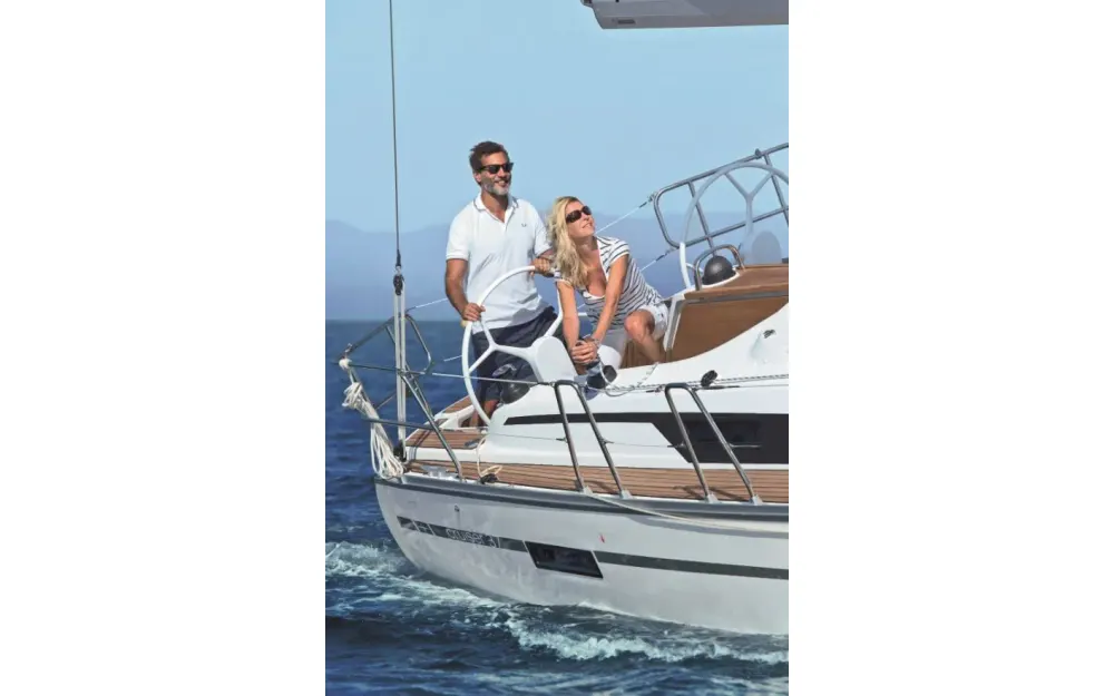slider 3 Bavaria Cruiser 37