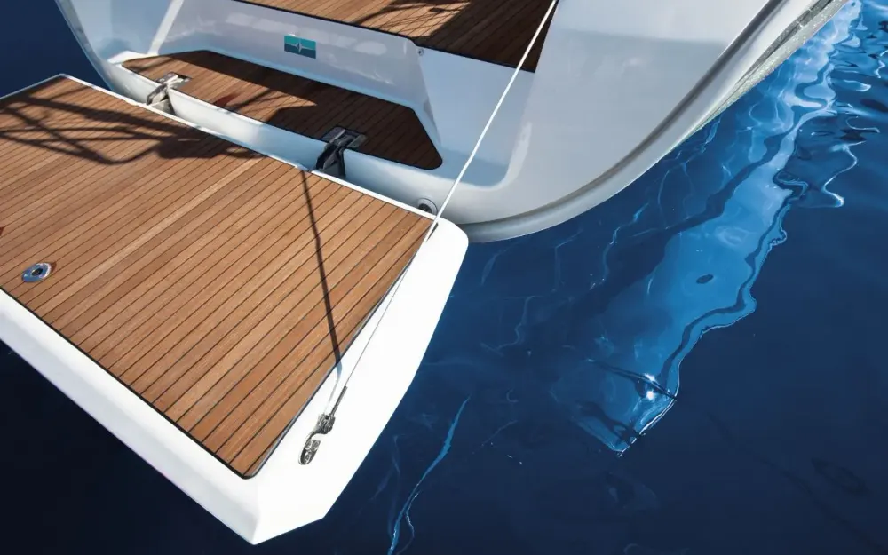 slider 7 Bavaria Cruiser 37