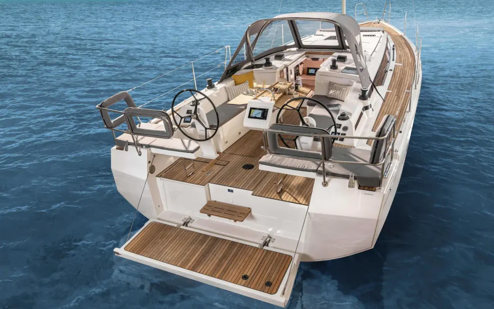 slider 10 Bavaria C38