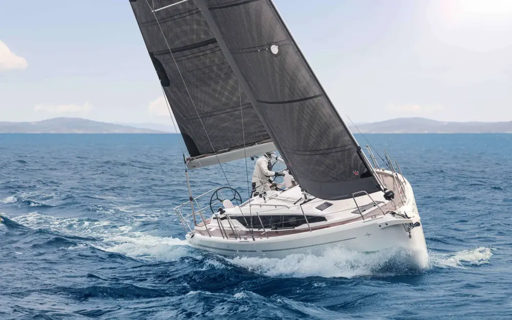 slider 1 Bavaria C38