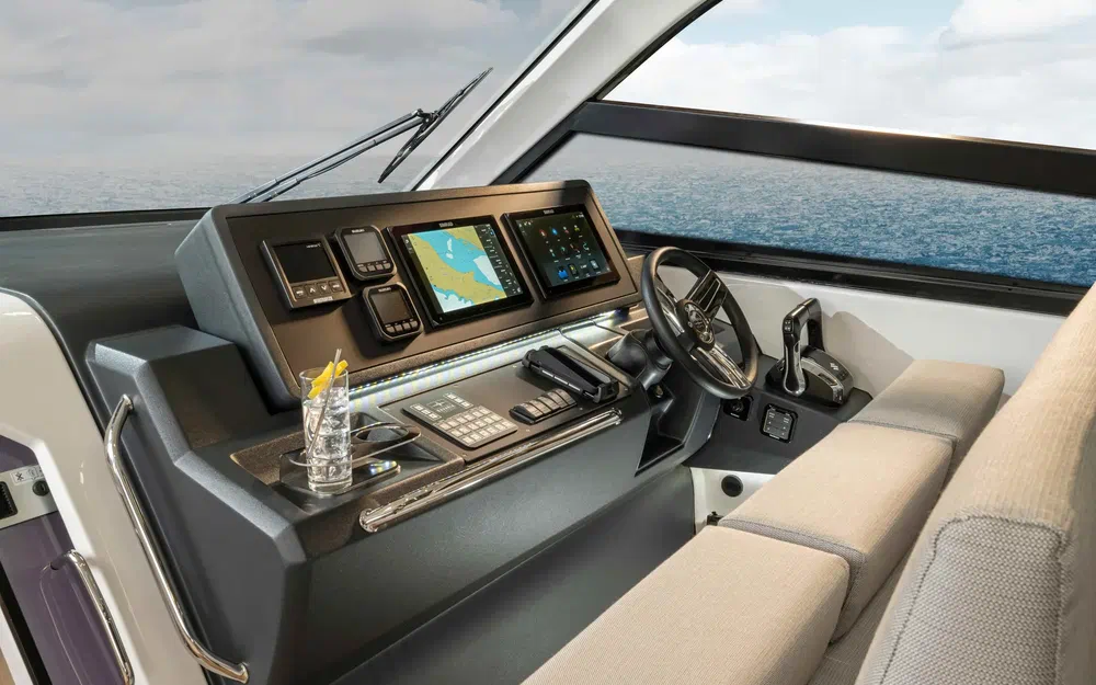 slider 14 Bavaria Vida 33 Coupe