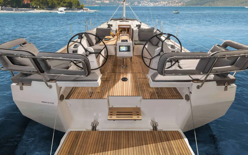 slider 10 Bavaria C42