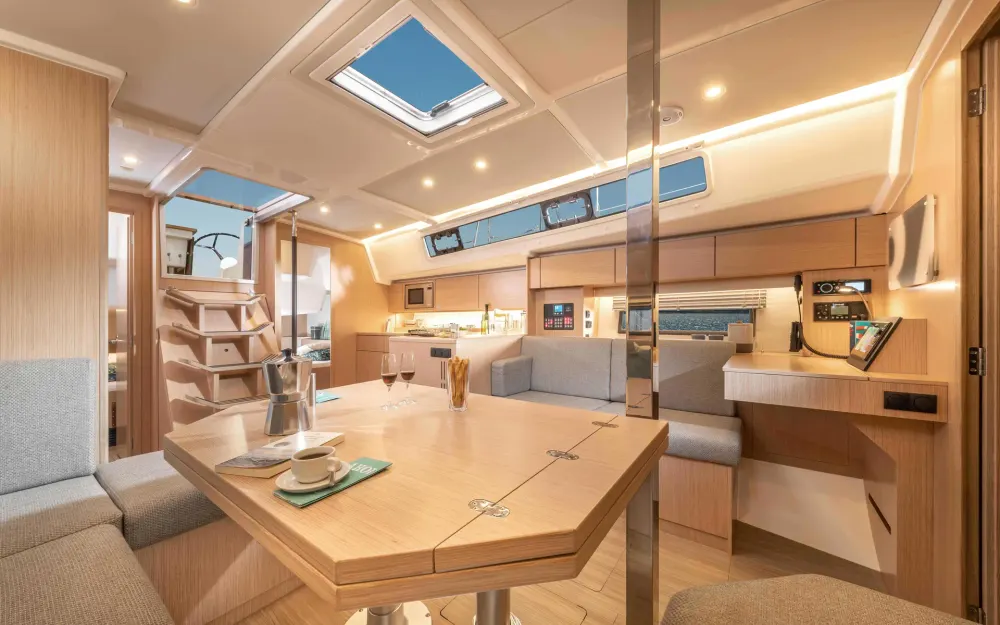 slider 14 Bavaria C42