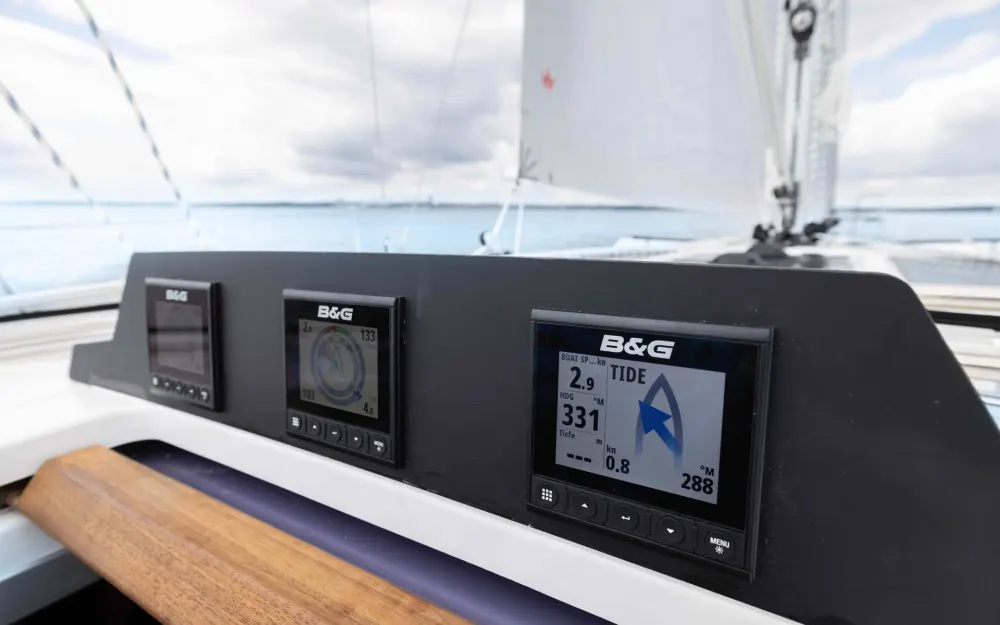 slider 9 Bavaria C46