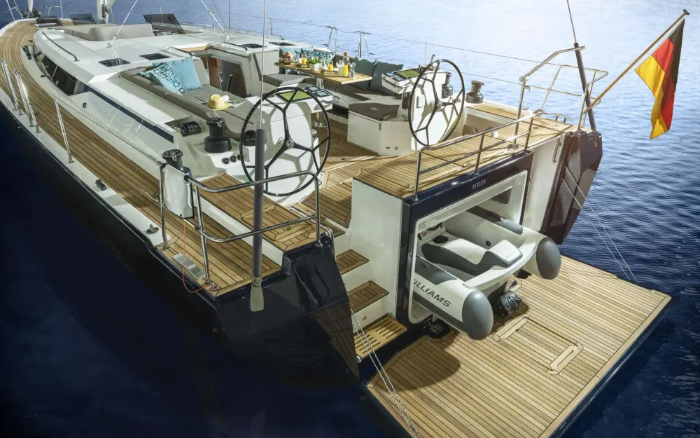 slider 13 Bavaria C57