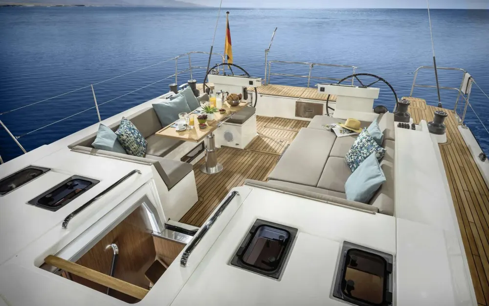 slider 14 Bavaria C57