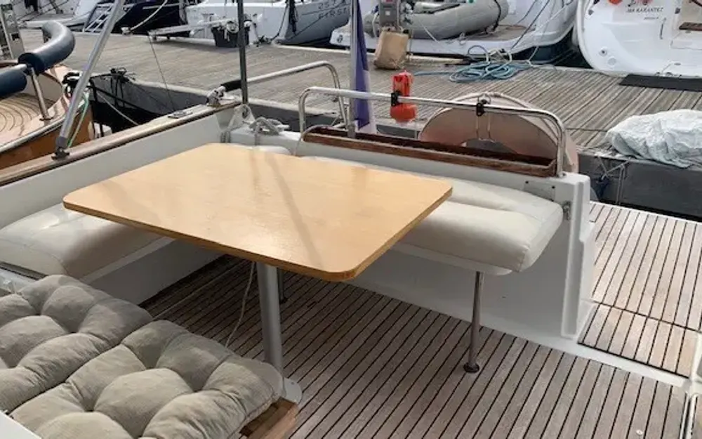 slider 8 Beneteau Ombrine 800
