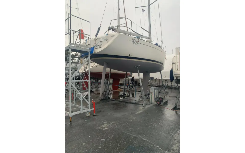 slider 13 Beneteau First 40.7