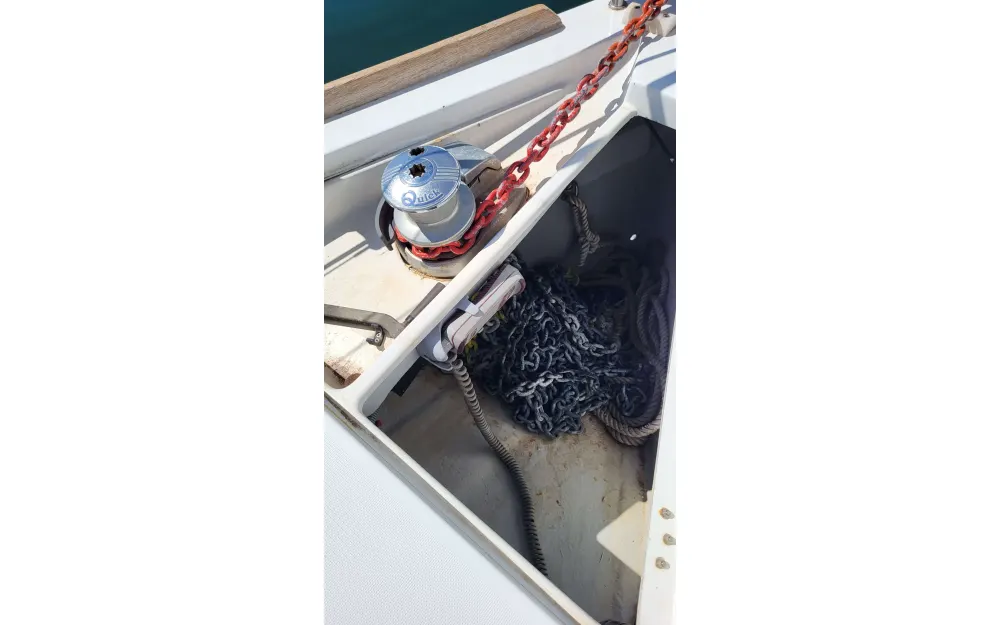 slider 15 Beneteau Oceanis 40