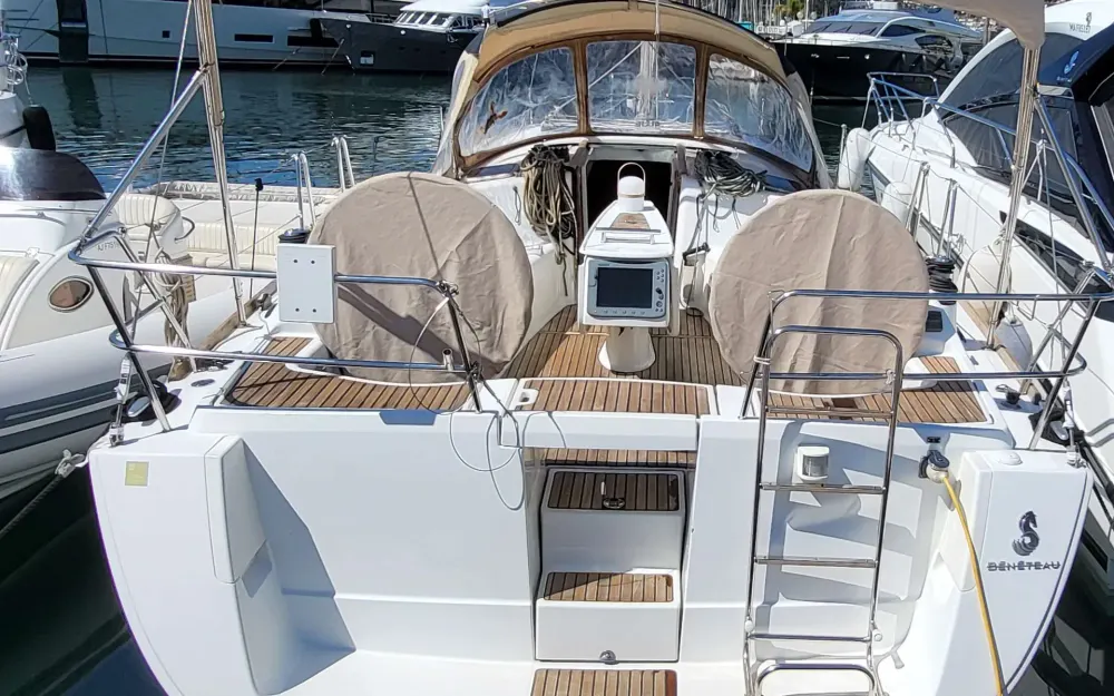 slider 2 Beneteau Oceanis 40