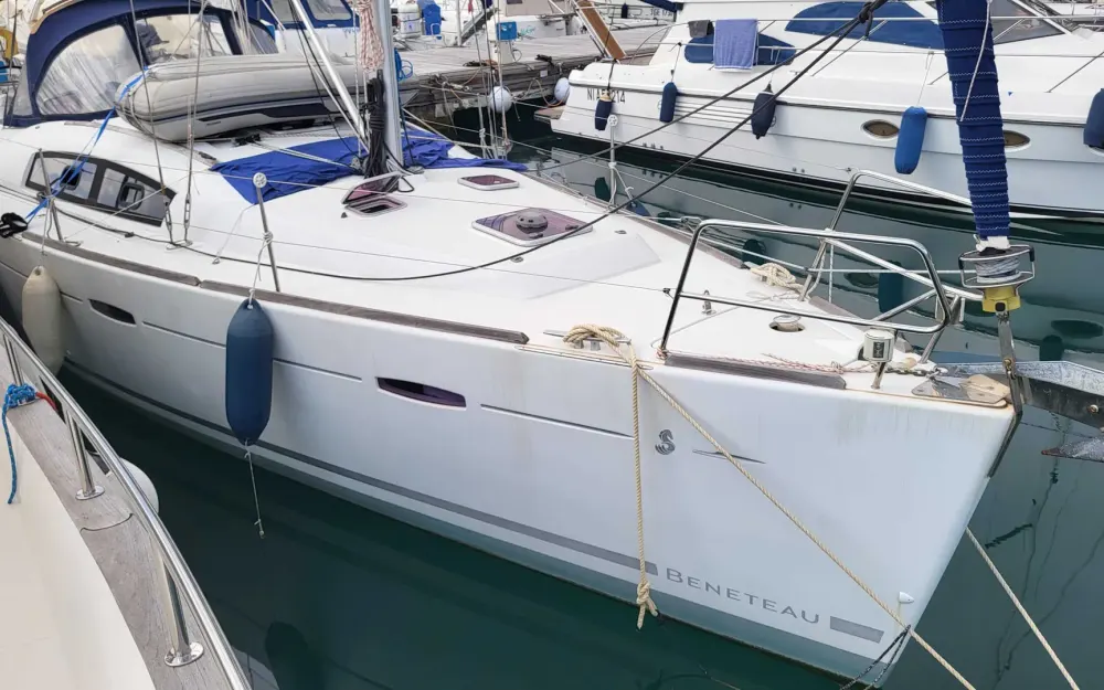 slider 0 Beneteau Oceanis 40