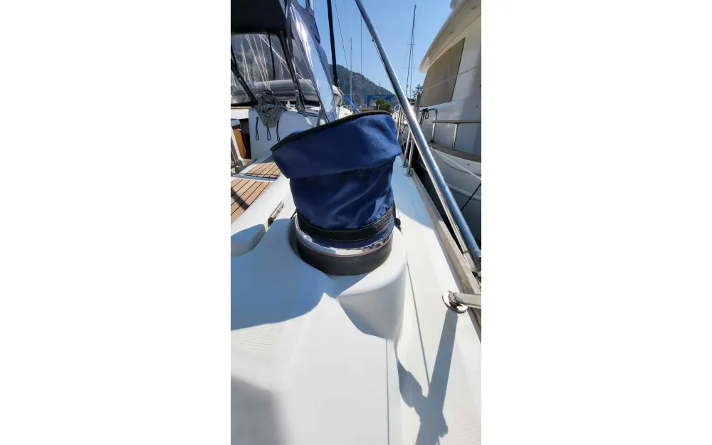 slider 15 Beneteau Oceanis 40