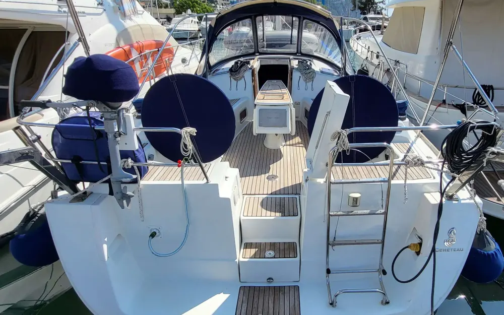 slider 3 Beneteau Oceanis 40