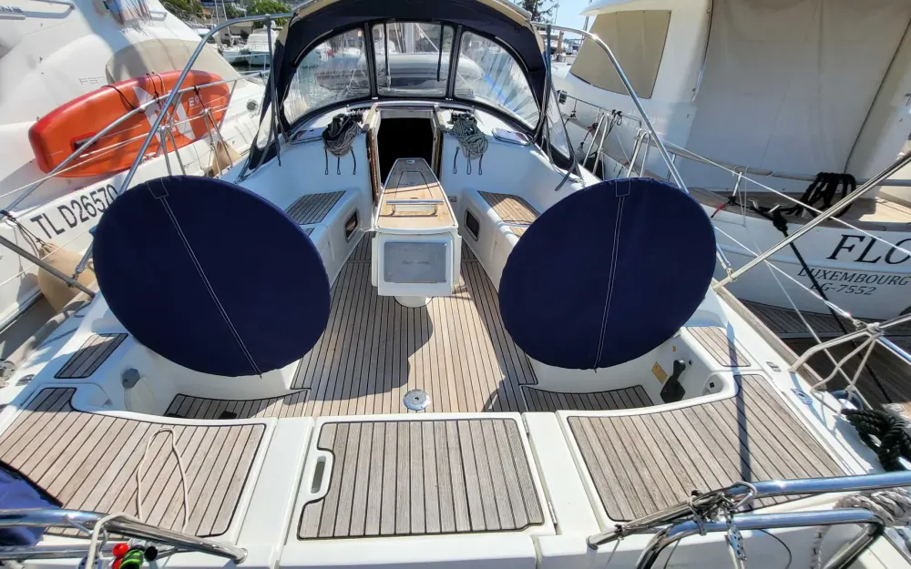 slider 5 Beneteau Oceanis 40