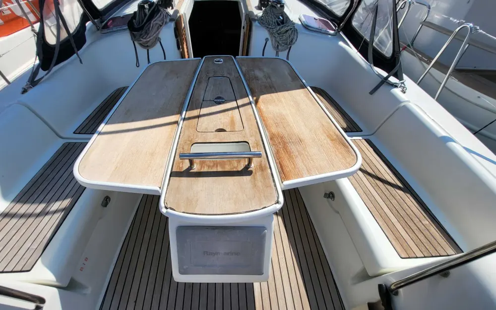 slider 6 Beneteau Oceanis 40 - null