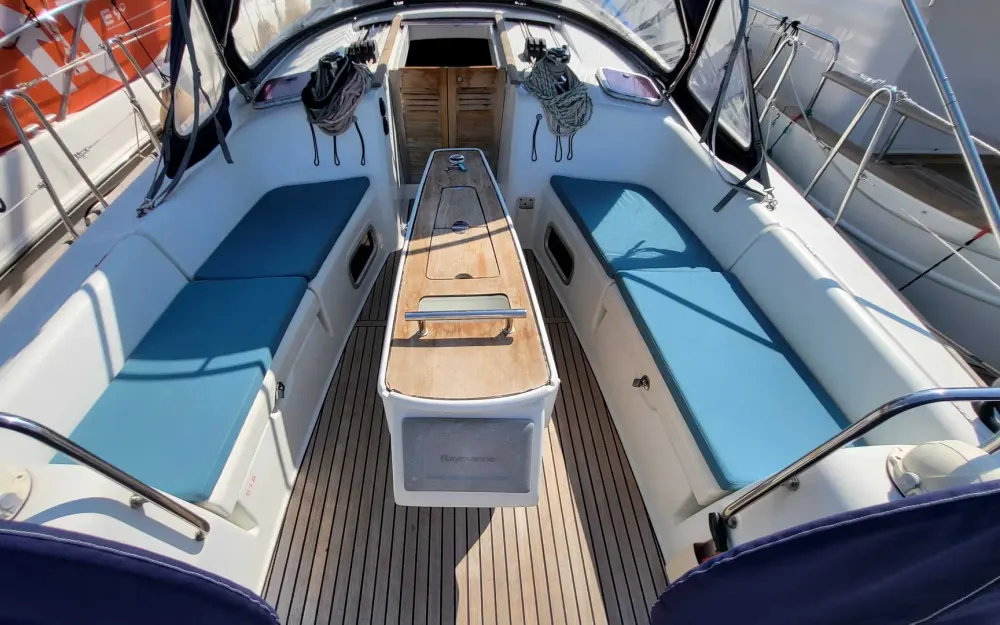 slider 7 Beneteau Oceanis 40