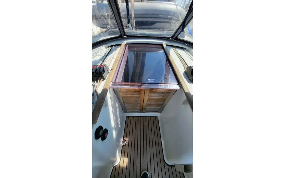 slider 8 Beneteau Oceanis 40